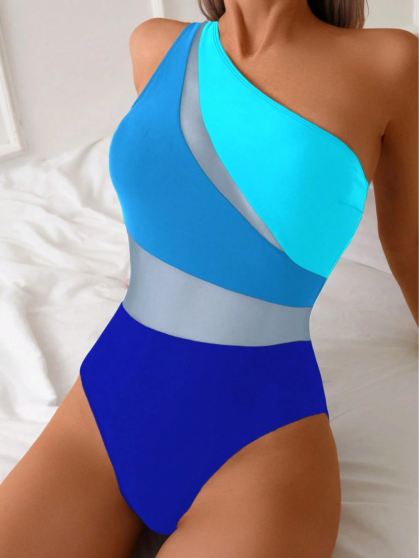 Swim Lushoire 1 Peça Maiô Estilo Spring Break Feminino, Cor Sólida com Recortes em Tela, Assimétrico com Ombro Único e Costas Abertas, Casual e Elegante para Férias e Natação