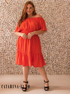 Vestido Curto Acinturado Manga Ombro Á Plus Size Paula